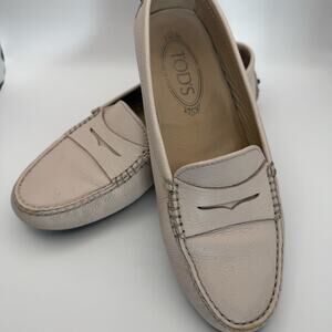 TOD’S Women’s Gommino Driving Shoes In Leather~PINK~EUC~Size 7.5 US
